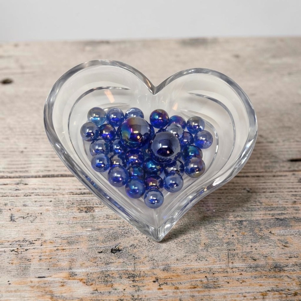 Retro-Style Crystal Heart Shaped Bowl Dish Blue Iridescent Glass Marbles Decor